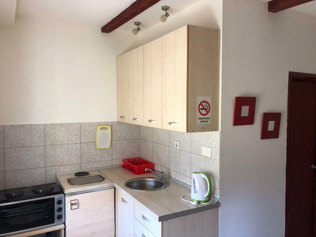 Cvjetni Apartmani Cetinje Eksteriør bilde